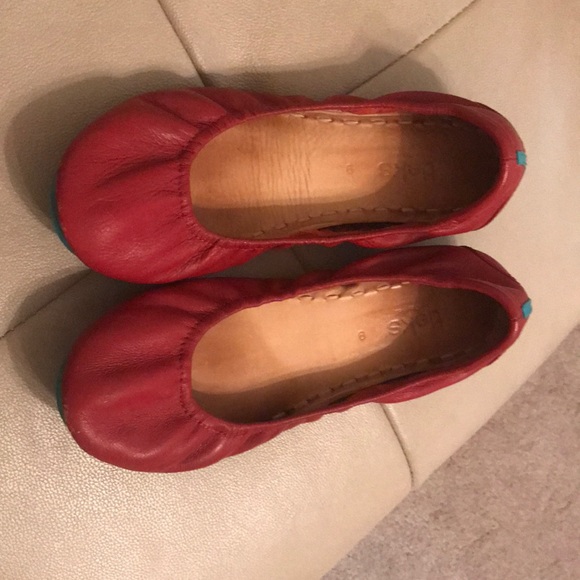 red tieks